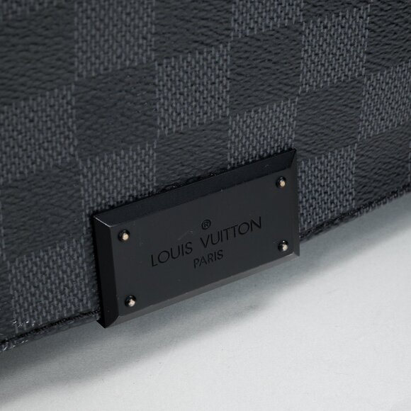 Louis Vuitton Graphite Damier District MM Cross Body Bag - Picture 6 of 13
